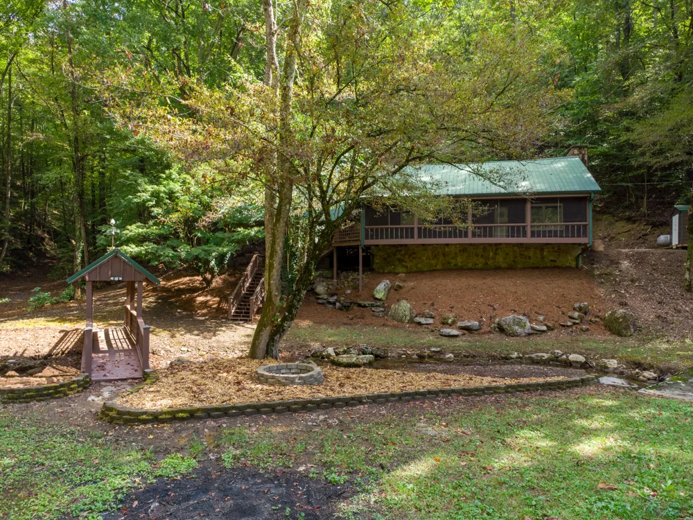 131 Ralph Hickey Rd Road Chatsworth, GA 30705