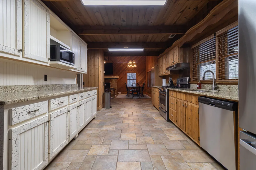 131 Ralph Hickey Rd Road Chatsworth, GA 30705