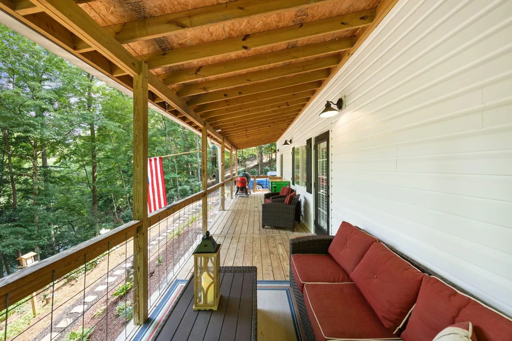 800 Reynolds Bridge Road Benton, TN 37307
