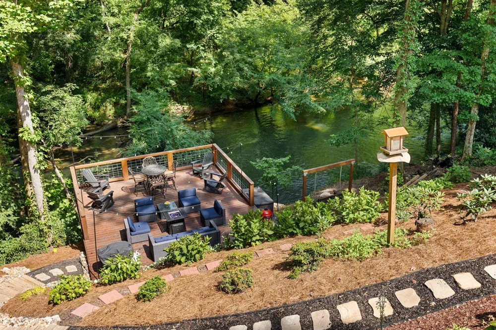 800 Reynolds Bridge Road Benton, TN 37307