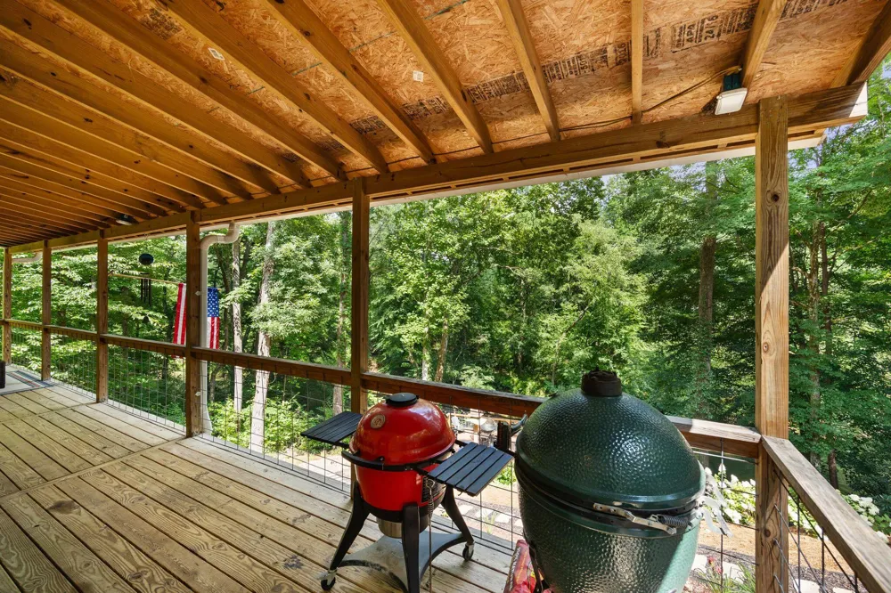 800 Reynolds Bridge Road Benton, TN 37307