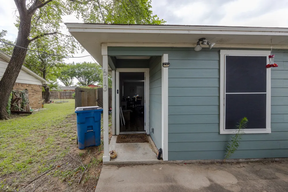 613 Cherry Street #A Aubrey, TX 76227