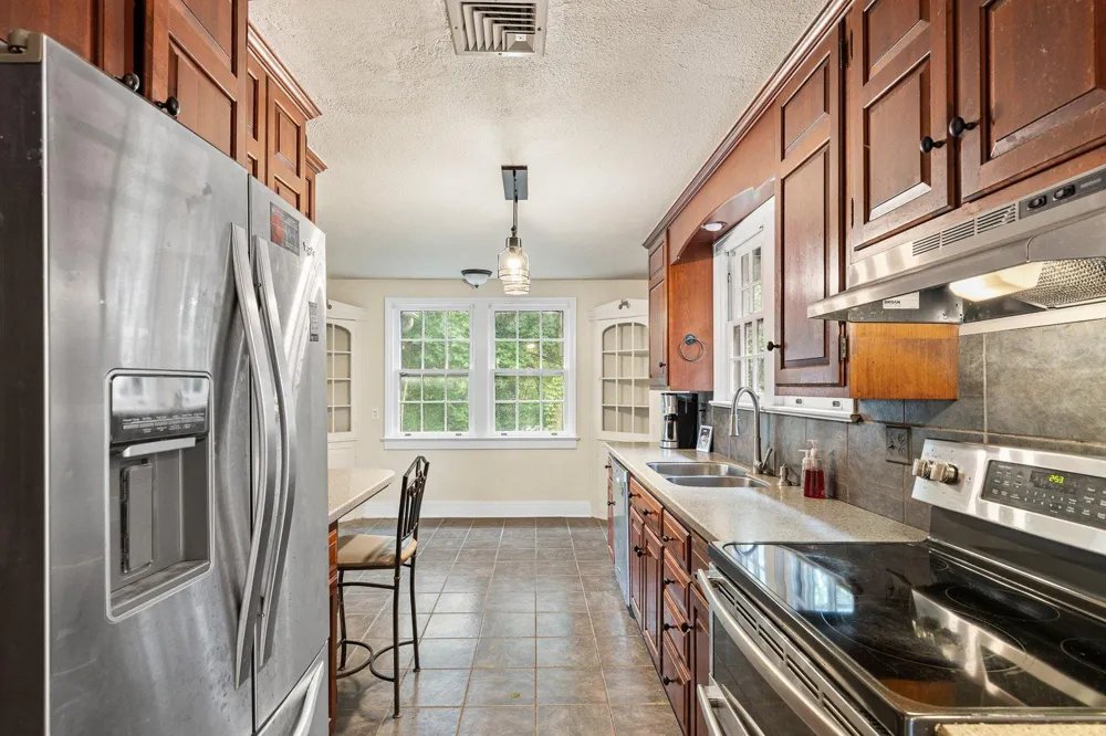 20 CLAYTON AVENUE Lancaster, PA 17602