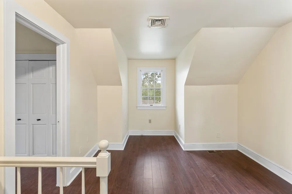 20 CLAYTON AVENUE Lancaster, PA 17602