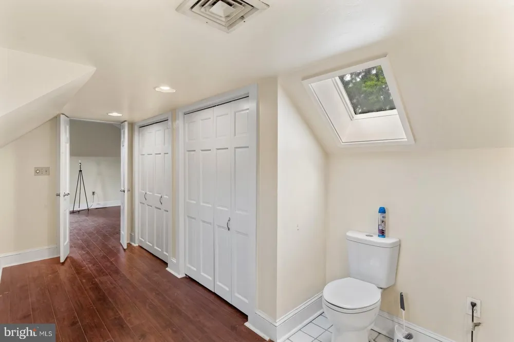 20 CLAYTON AVENUE Lancaster, PA 17602