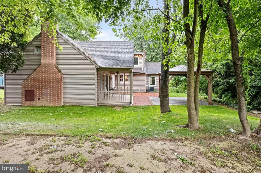 20 CLAYTON AVENUE Lancaster, PA 17602