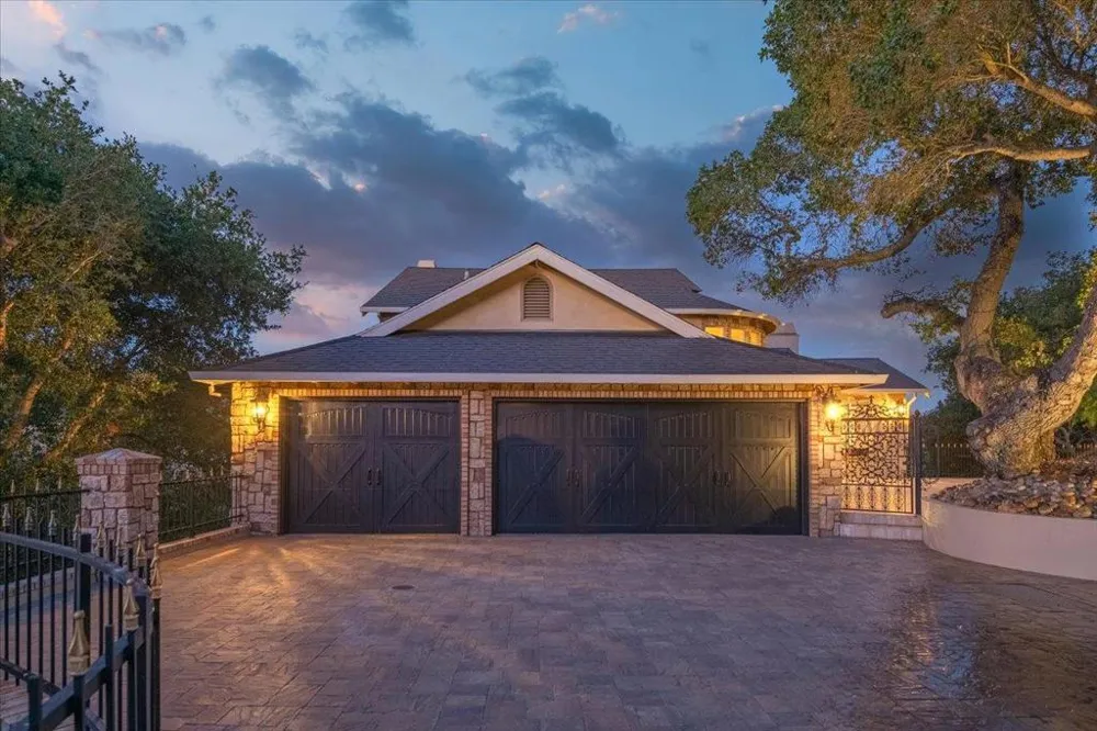 17864 Holiday Drive Morgan Hill, CA 95037