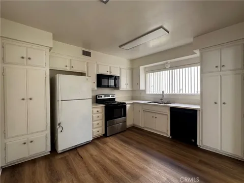 475 E Cypress #104