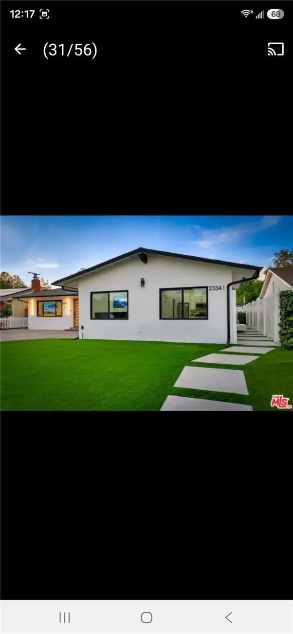 23341 hartland West Hills, CA 91307