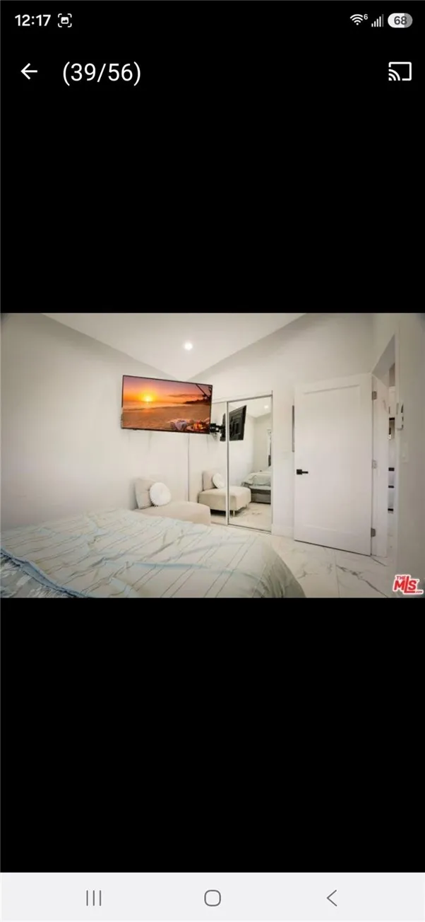 23341 hartland West Hills, CA 91307