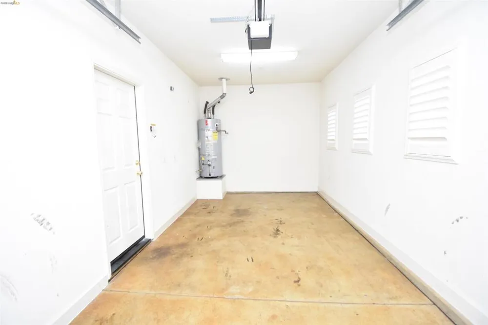 5548 Cortina Ln Stockton, CA 95219