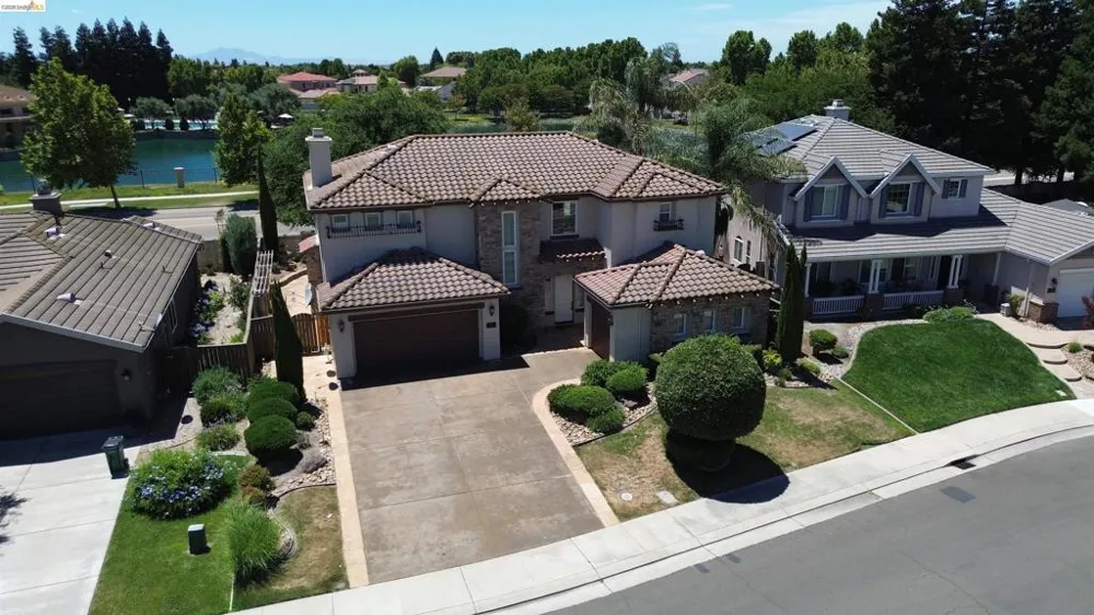 5548 Cortina Ln Stockton, CA 95219