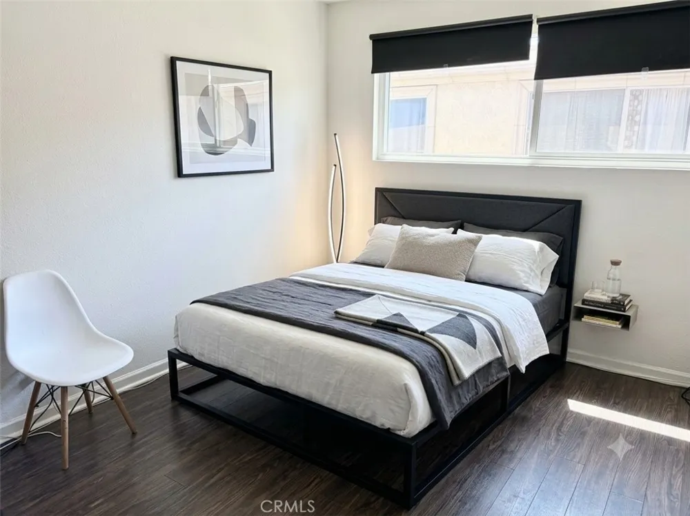 20146 Cohasset Street #5 Winnetka, CA 91306