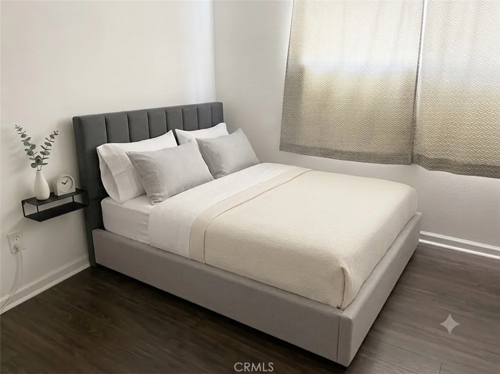 20146 Cohasset Street #5 Winnetka, CA 91306