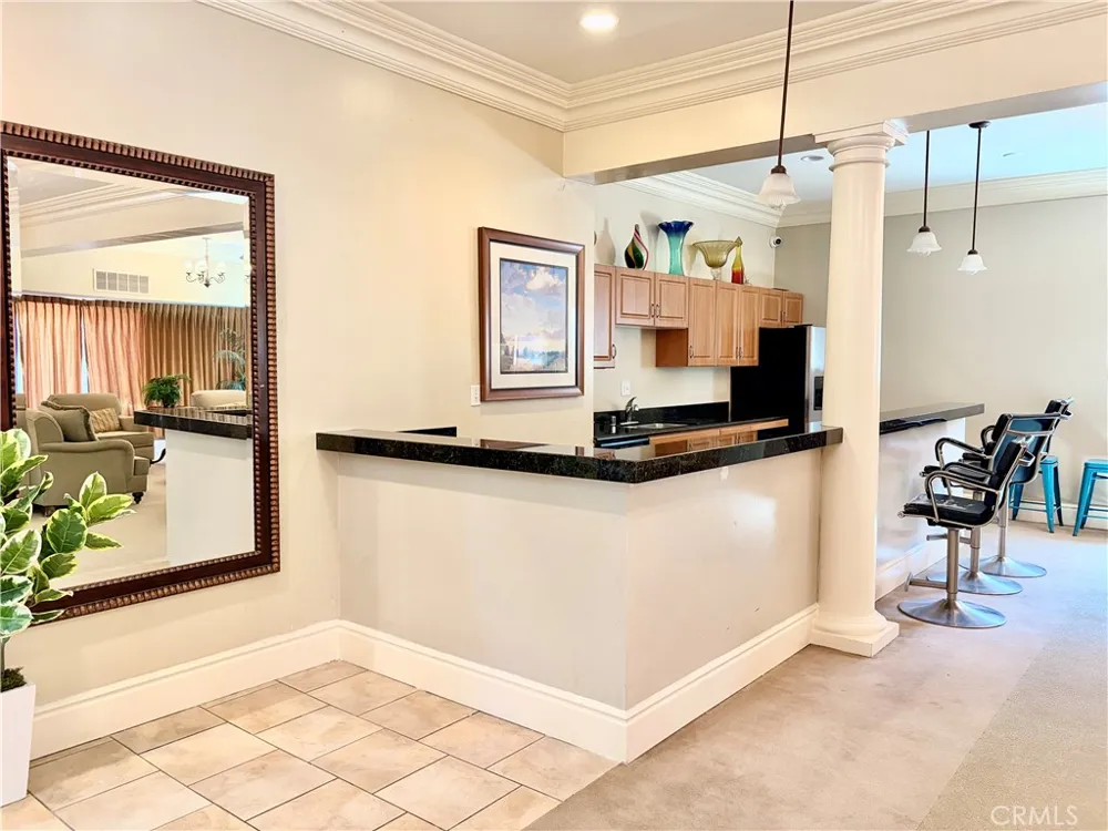20146 Cohasset Street #5 Winnetka, CA 91306
