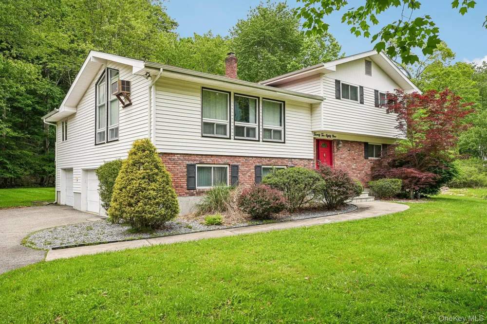 2289 Sultana Drive Yorktown Heights, NY 10598