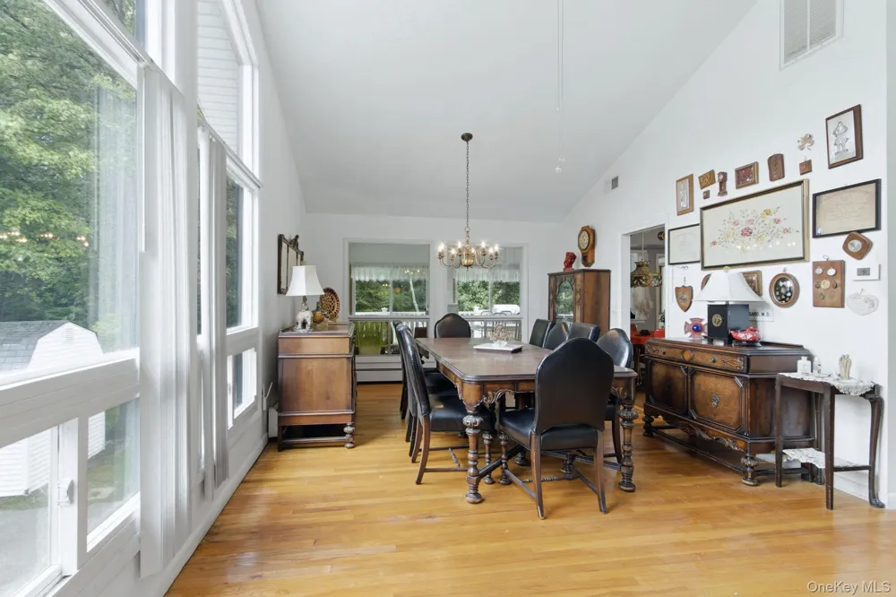2289 Sultana Drive Yorktown Heights, NY 10598