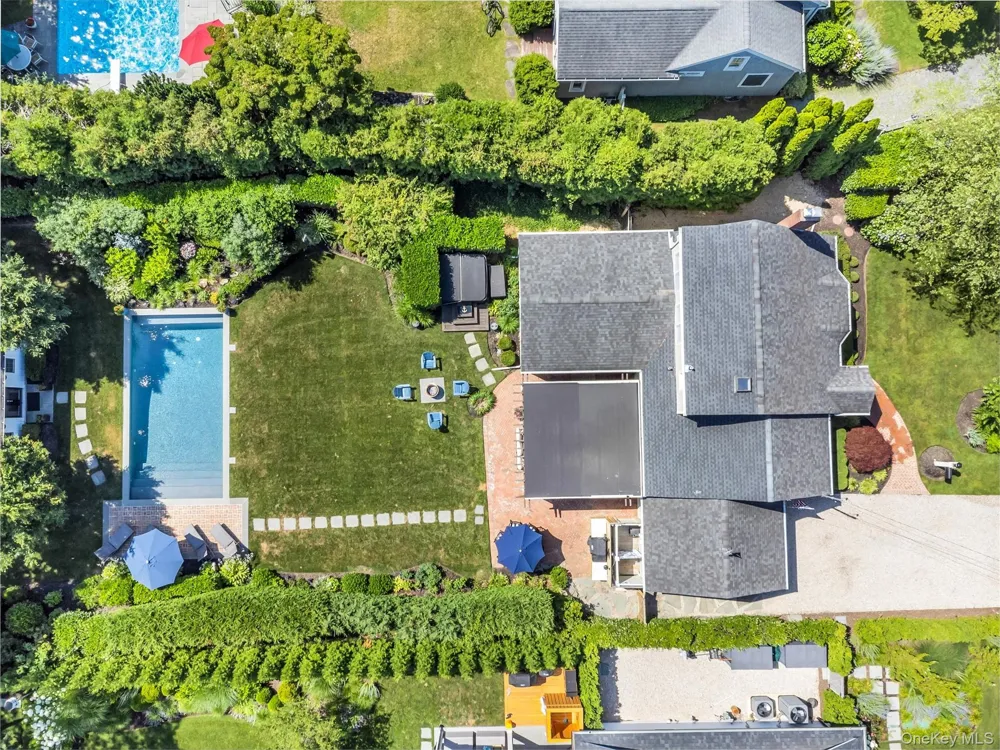 7 Country Club Road Bellport Village, NY 11713