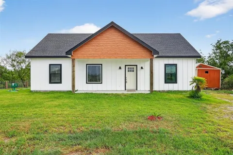 478 Saint Charles W