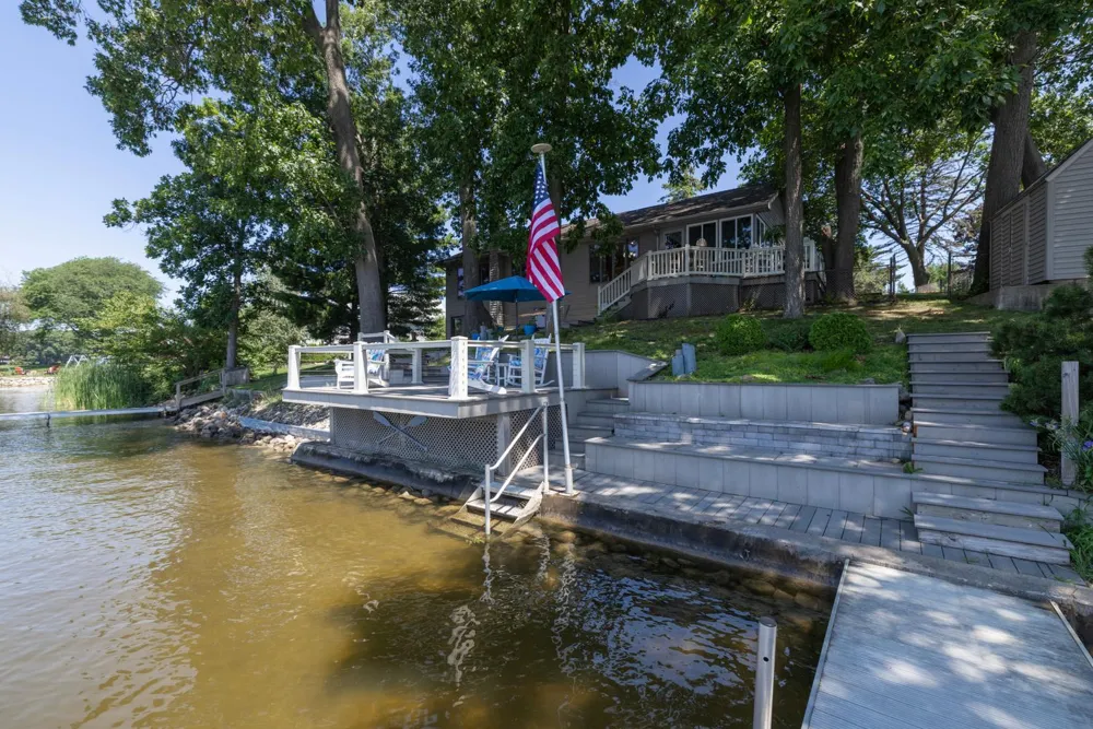 61763 Crestlane Drive Sturgis, MI 49091
