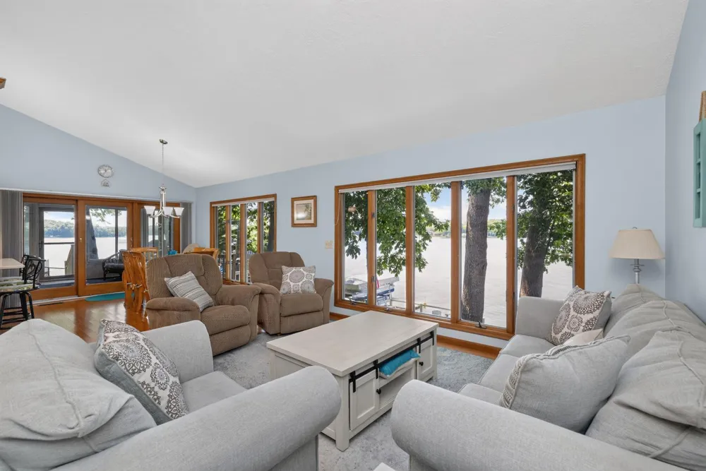 61763 Crestlane Drive Sturgis, MI 49091