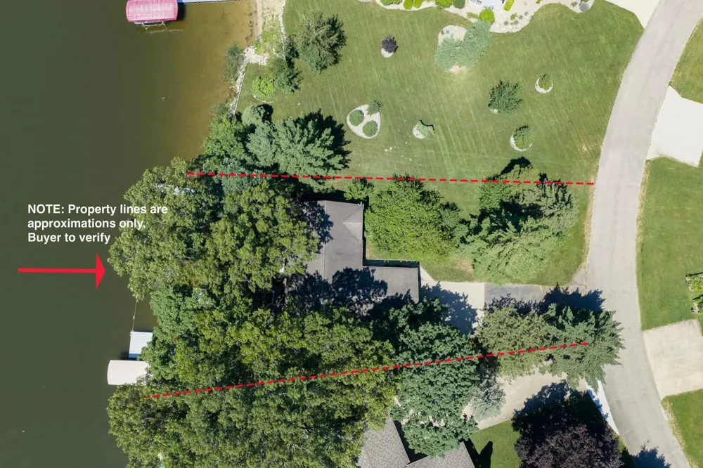 61763 Crestlane Drive Sturgis, MI 49091
