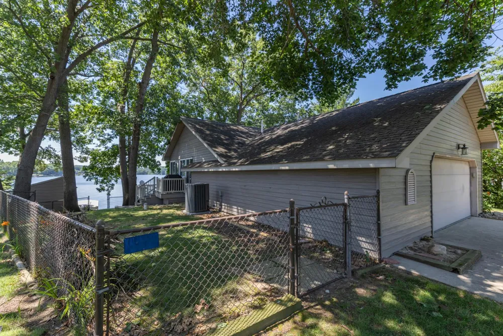 61763 Crestlane Drive Sturgis, MI 49091