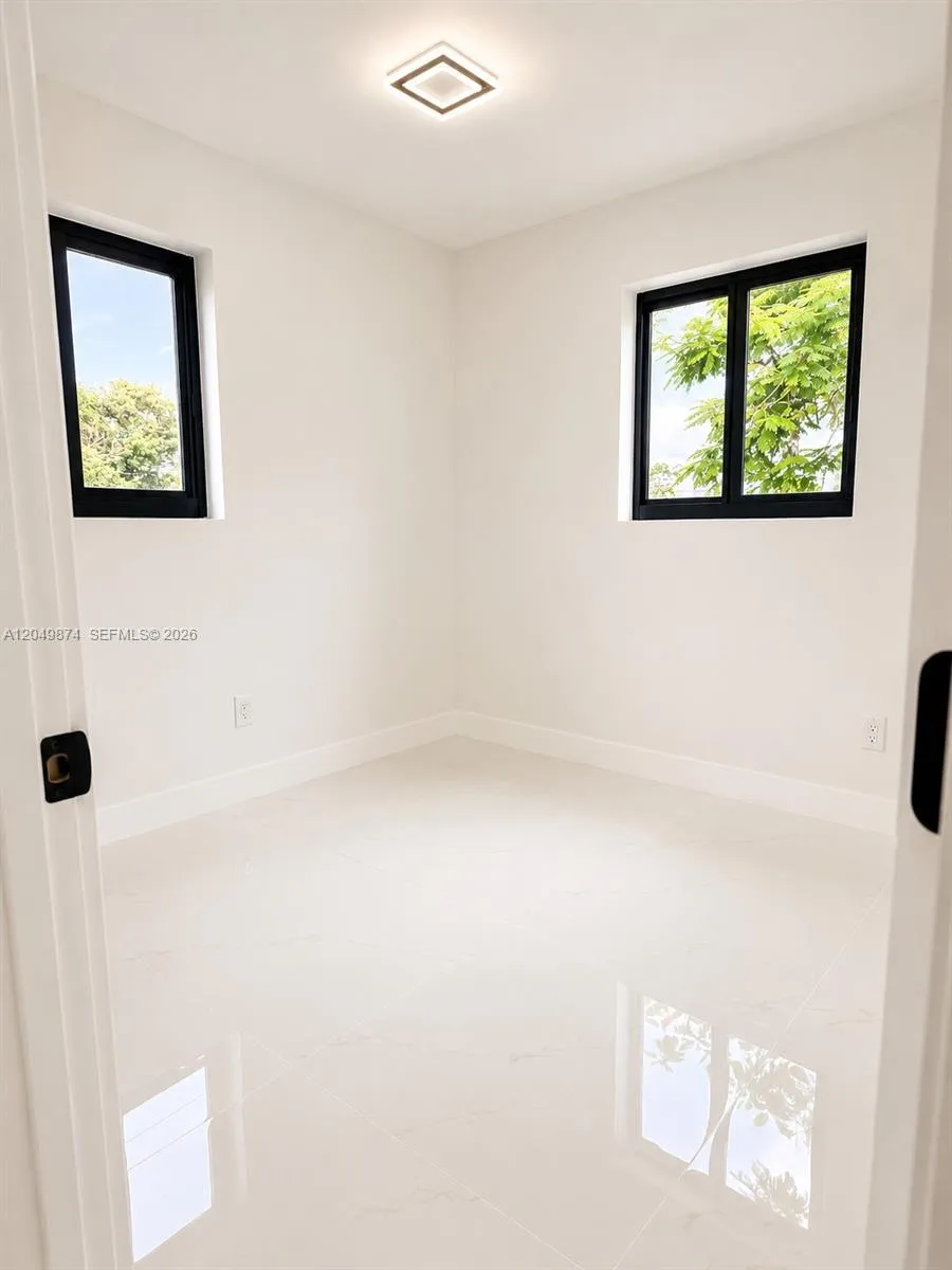 11820 SW 223rd St Miami, FL 33170