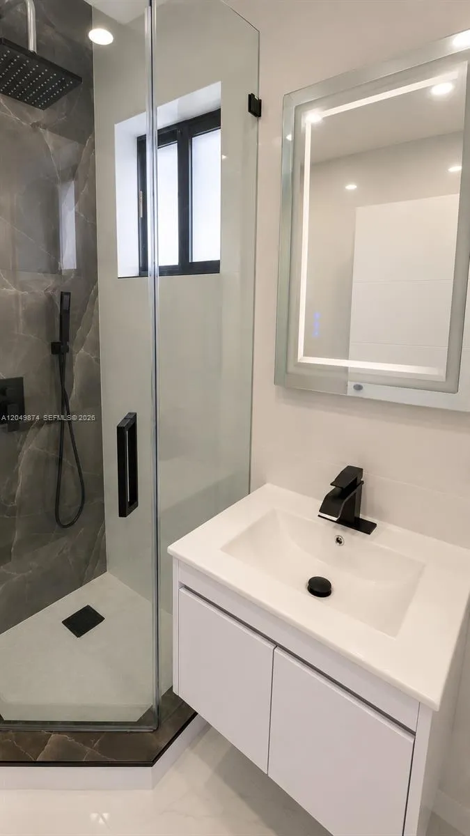 11820 SW 223rd St Miami, FL 33170