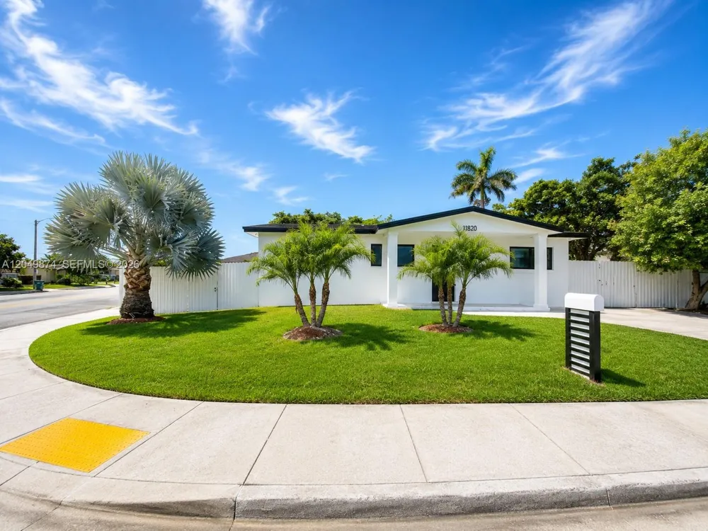 11820 SW 223rd St Miami, FL 33170