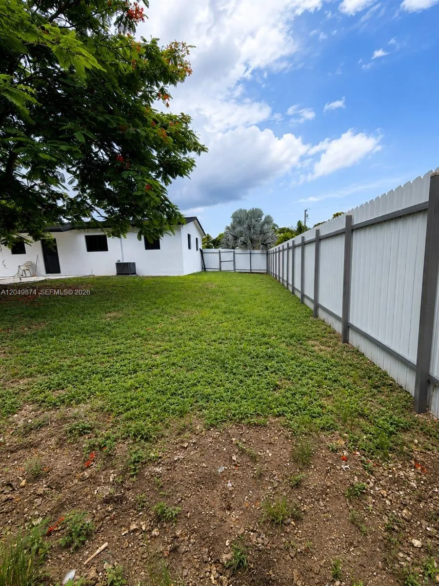 11820 SW 223rd St Miami, FL 33170