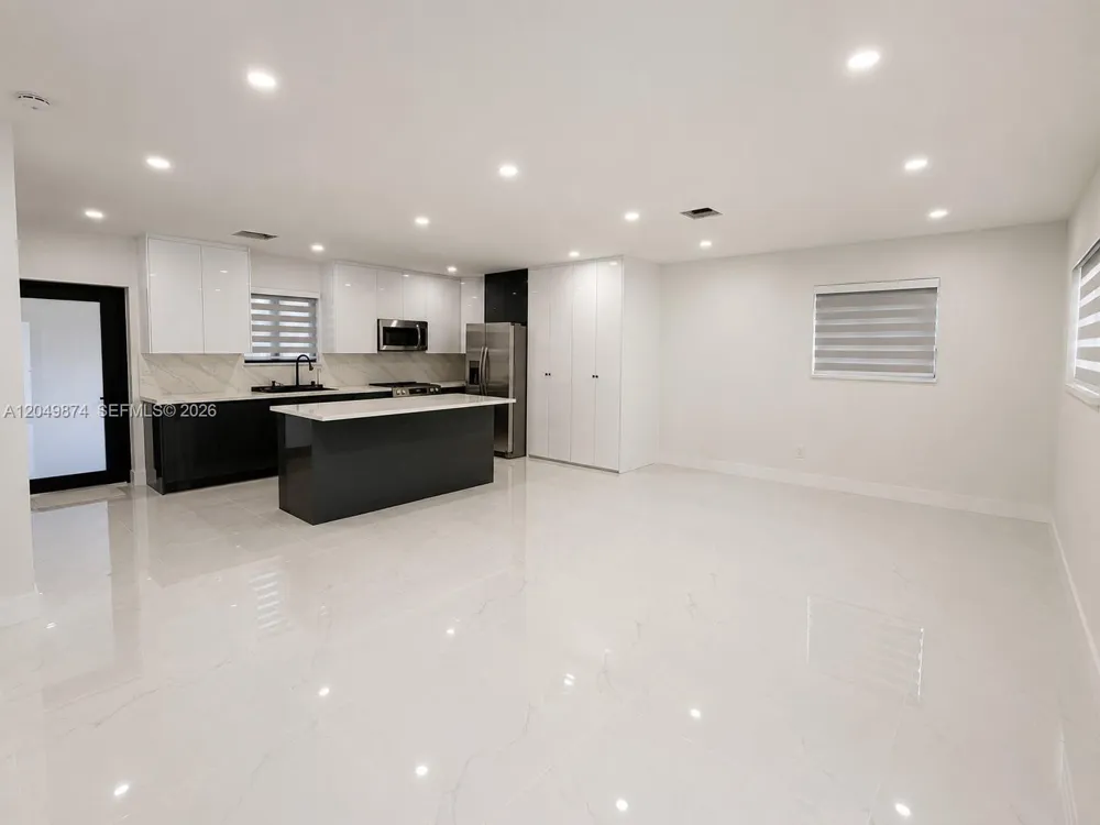 11820 SW 223rd St Miami, FL 33170