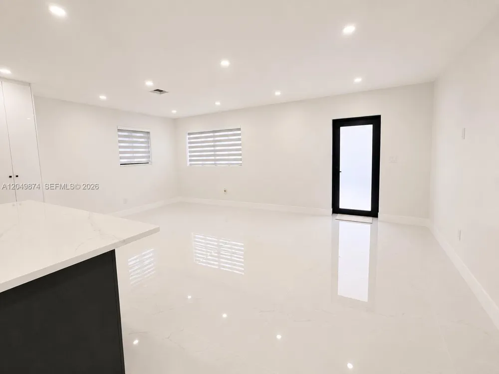 11820 SW 223rd St Miami, FL 33170