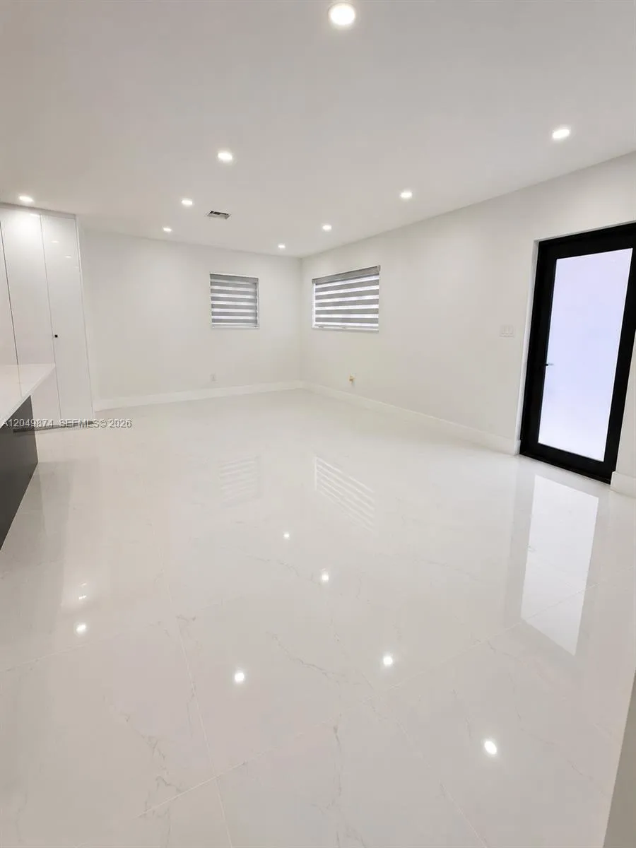 11820 SW 223rd St Miami, FL 33170
