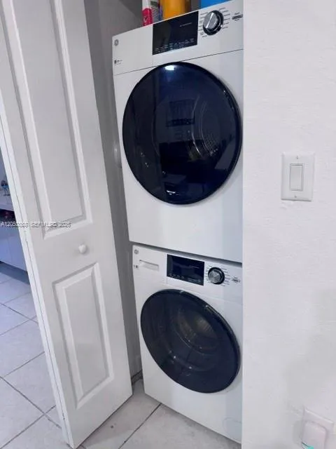 14852 SW 183rd Ter Miami, FL 33187