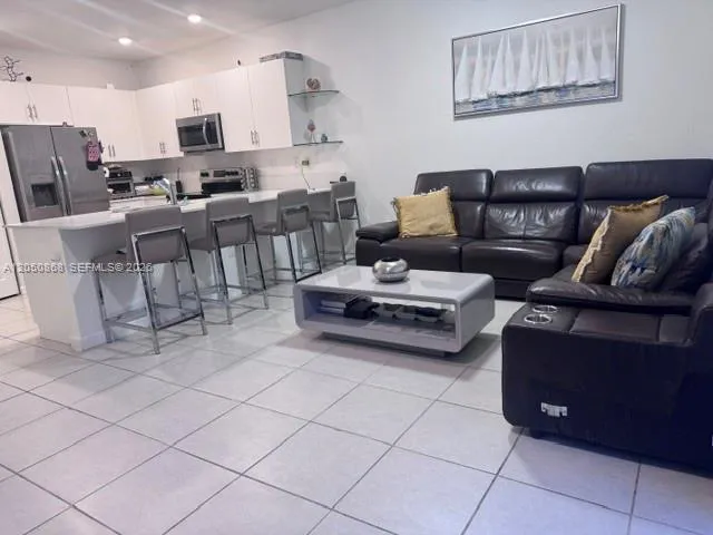 14852 SW 183rd Ter Miami, FL 33187