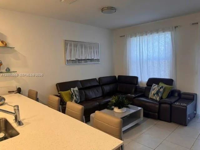 14852 SW 183rd Ter Miami, FL 33187