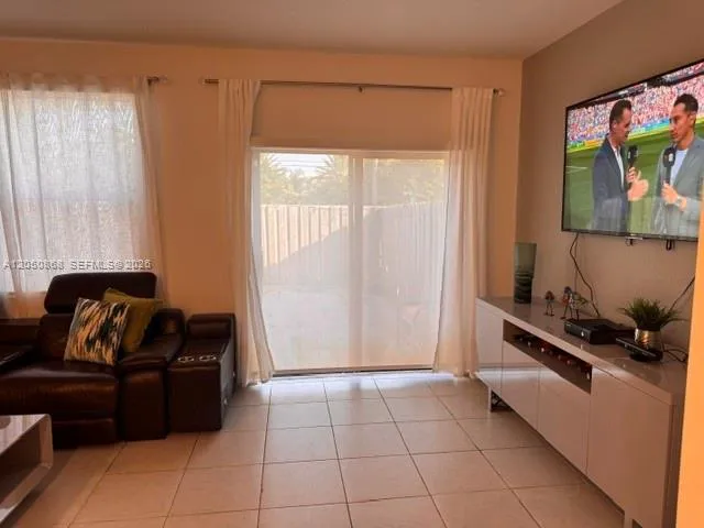 14852 SW 183rd Ter Miami, FL 33187