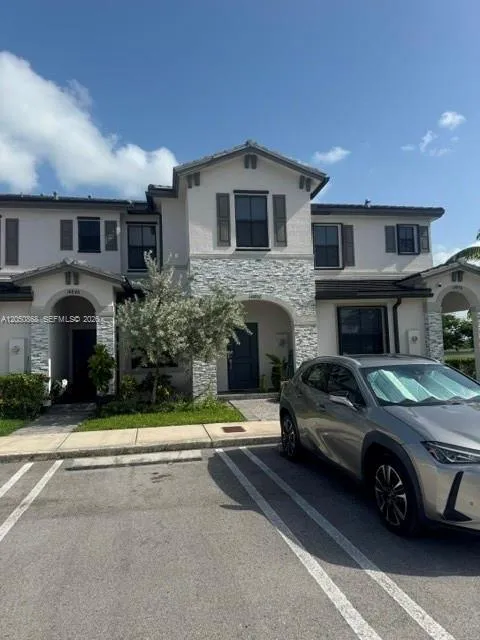 14852 SW 183rd Ter Miami, FL 33187