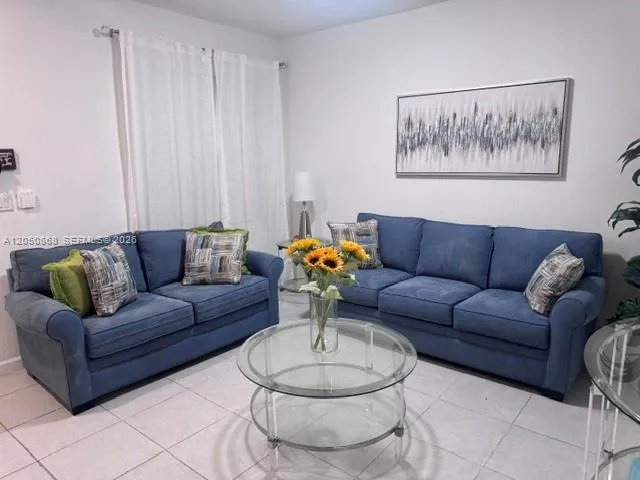 14852 SW 183rd Ter Miami, FL 33187