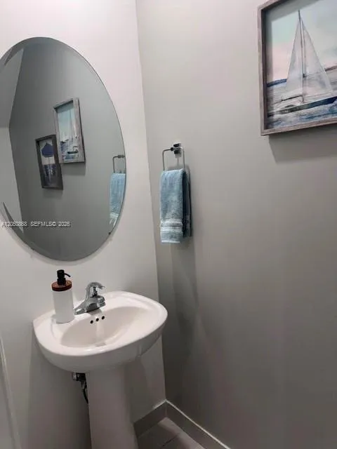 14852 SW 183rd Ter Miami, FL 33187