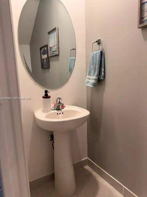 14852 SW 183rd Ter Miami, FL 33187