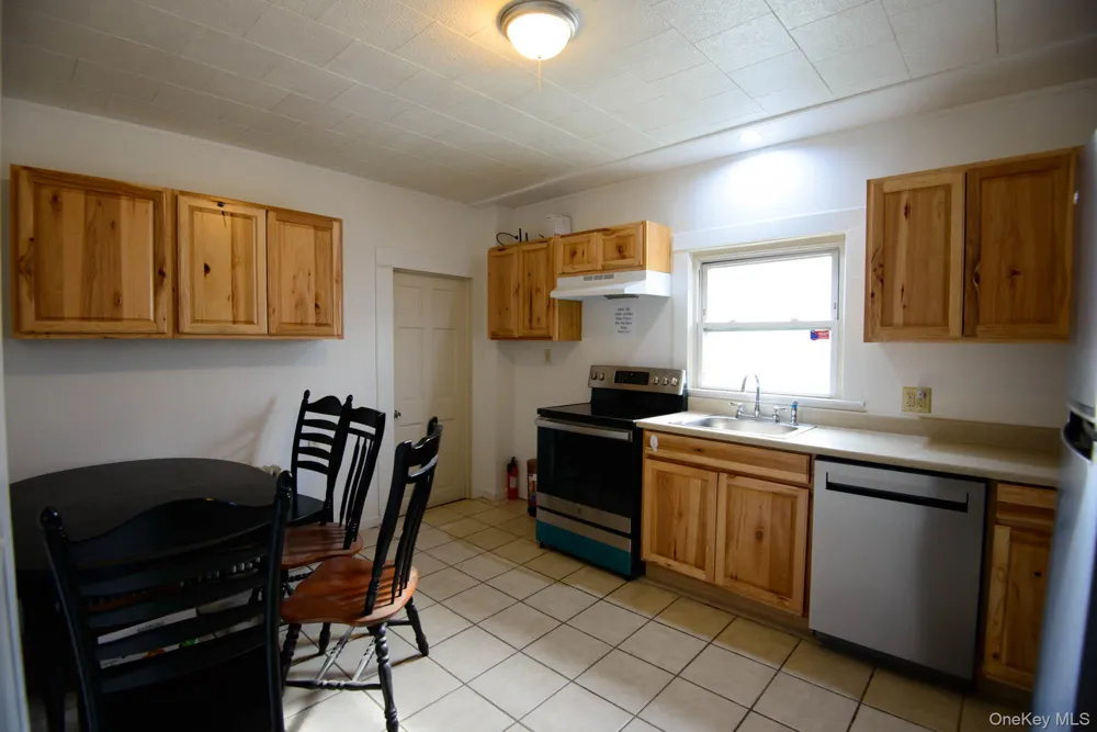 284 W Bridge Street Catskill, NY 12414