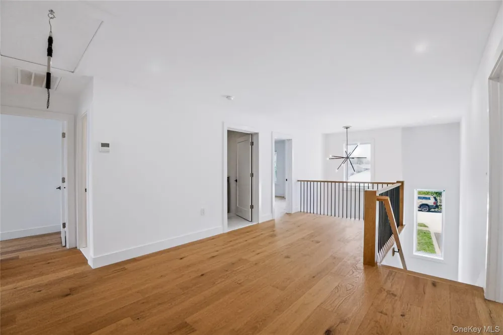 45 Glade Lane Levittown, NY 11756