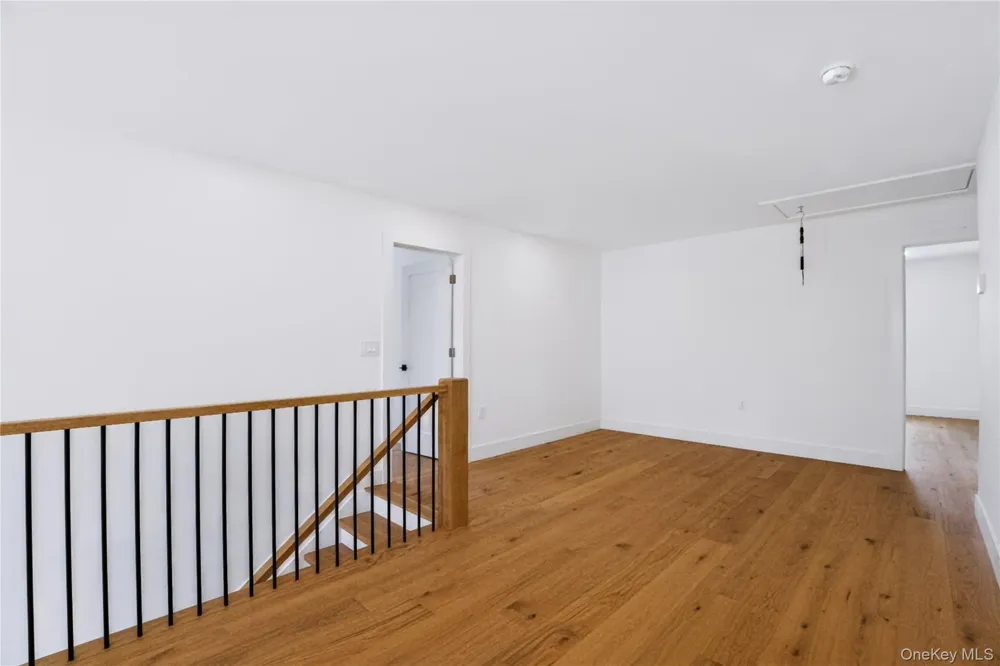 45 Glade Lane Levittown, NY 11756