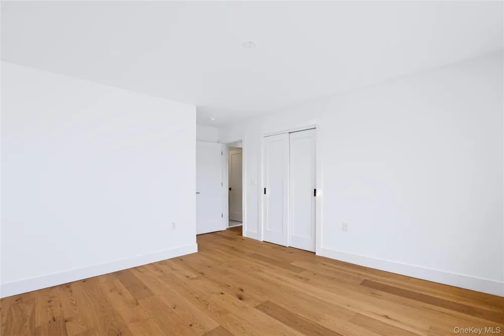 45 Glade Lane Levittown, NY 11756