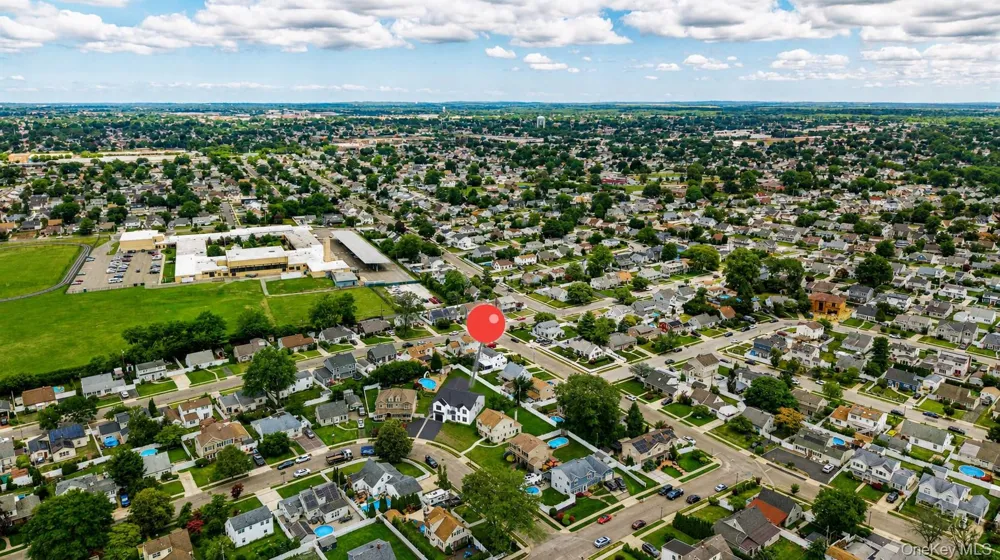 45 Glade Lane Levittown, NY 11756