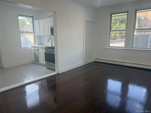 1916 Palmer Avenue #2R