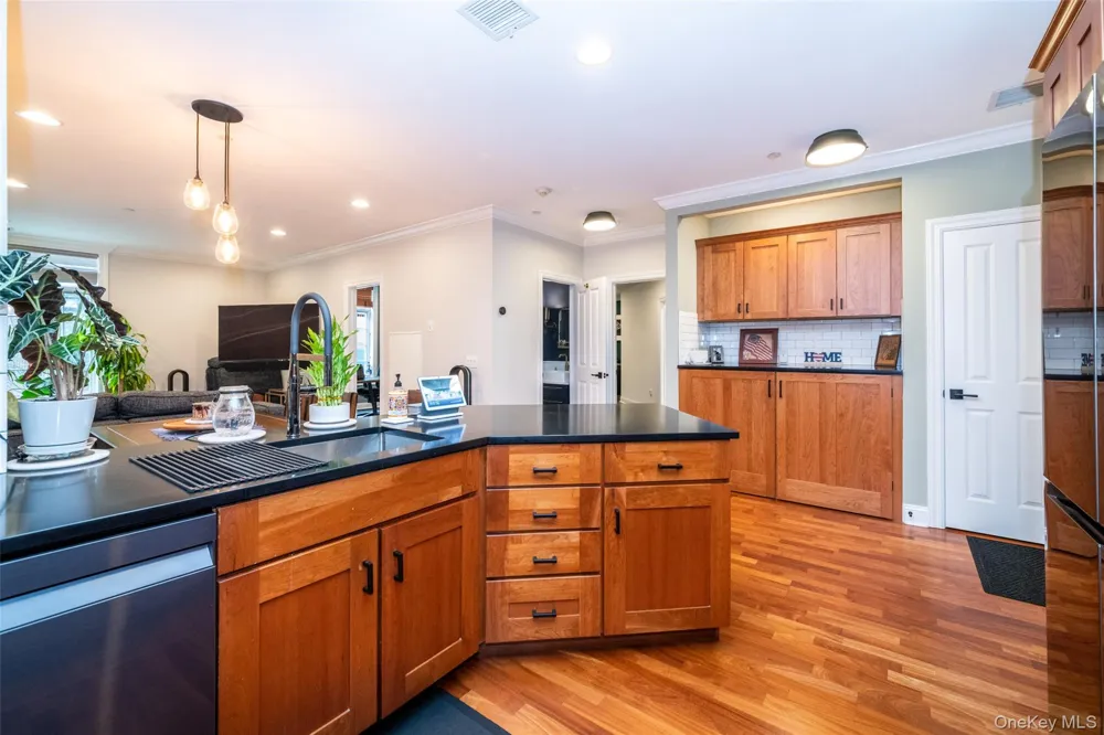 55 1st Street #108 Pelham, NY 10803