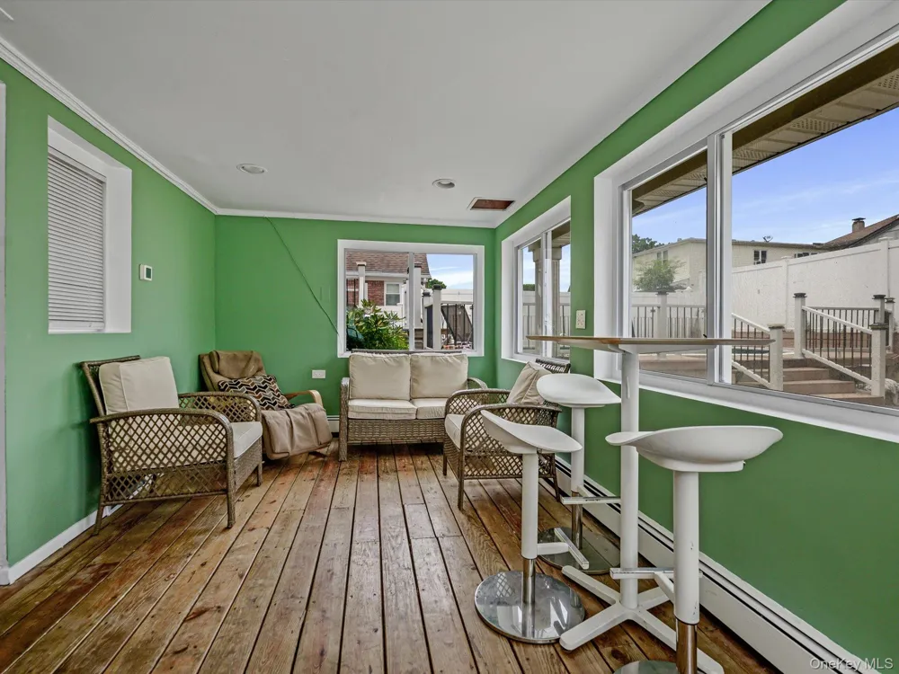 2182 Baylis Avenue Elmont, NY 11003